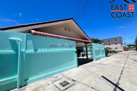 Casa de 3 dormitorios en Pattaya, Tailandia № 213385