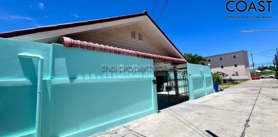 Casa de 3 dormitorios en Pattaya, Tailandia № 213385