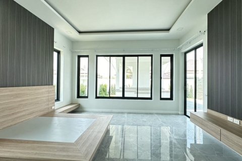 Villa in Cha-am, Thailand 4 Schlafzimmer № 221944 - Foto 11
