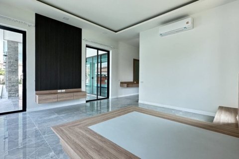 Villa in Cha-am, Thailand 4 Schlafzimmer № 221944 - Foto 12