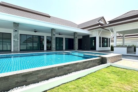 Villa in Cha-am, Thailand 4 Schlafzimmer № 221944 - Foto 2