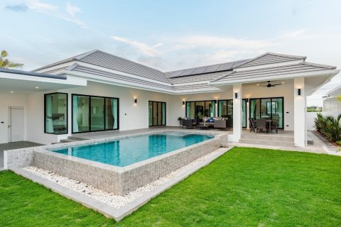 Villa in Hua Hin, Thailand 3 Schlafzimmer № 221941 - Foto 2