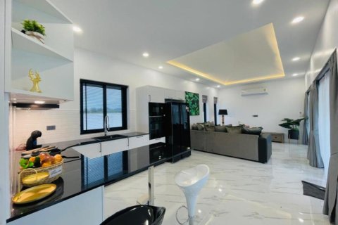 Villa in Hua Hin, Thailand 4 Schlafzimmer № 221942 - Foto 14