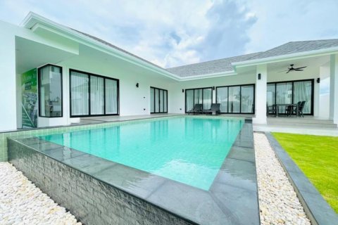 Villa in Hua Hin, Thailand 4 Schlafzimmer № 221942 - Foto 3