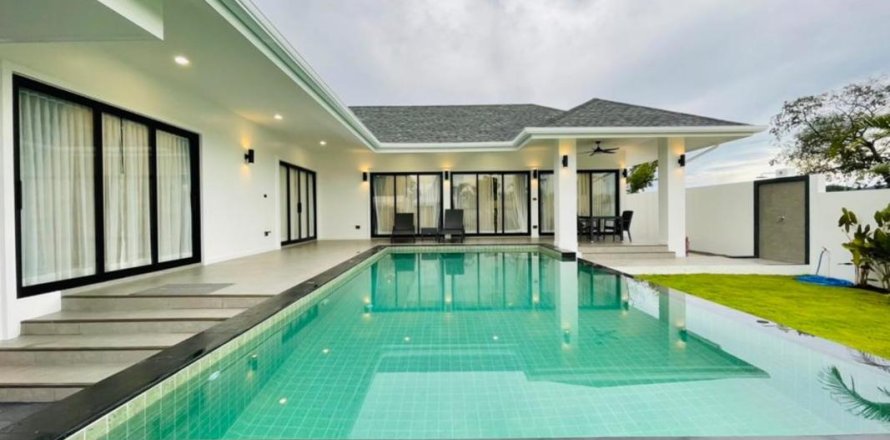 Villa in Hua Hin, Thailand 4 Schlafzimmer № 221942
