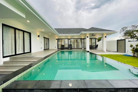 Villa in Hua Hin, Thailand 3 Schlafzimmer № 221940 - Foto 4