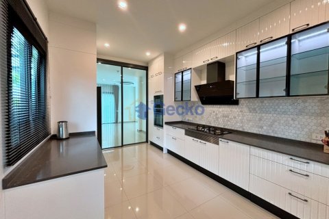 Haus in Pattaya, Thailand 4 Schlafzimmer № 220446 - Foto 9