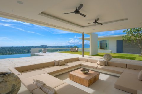 House in Surat Thani, Thailand 4 bedrooms № 181077 - photo 10