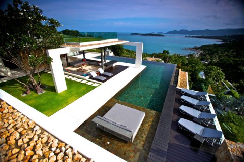 House in Surat Thani, Thailand 4 bedrooms № 181078 - photo 16