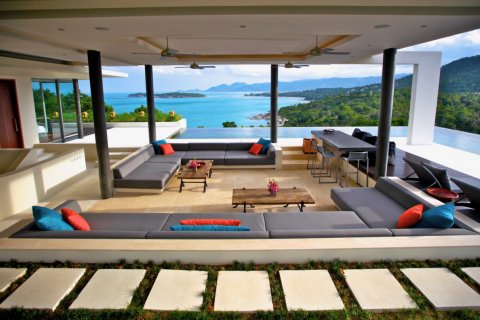 House in Surat Thani, Thailand 4 bedrooms № 181078 - photo 9