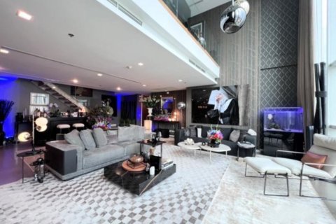 Penthouse in Bangkok, Thailand 3 bedrooms № 181073 - photo 4