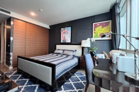 Penthouse in Bangkok, Thailand 3 bedrooms № 181073 - photo 14