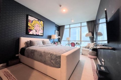Penthouse in Bangkok, Thailand 3 bedrooms № 181073 - photo 13