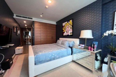 Penthouse in Bangkok, Thailand 3 bedrooms № 181073 - photo 12