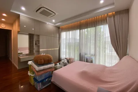 House in Phasi Charoen, Bangkok, Thailand 5 bedrooms № 161198 - photo 12