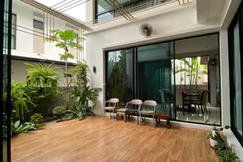 House in Phasi Charoen, Bangkok, Thailand 5 bedrooms № 161198 - photo 2