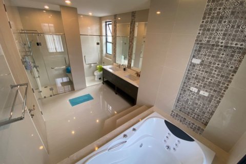 House in Phasi Charoen, Bangkok, Thailand 5 bedrooms № 161198 - photo 14