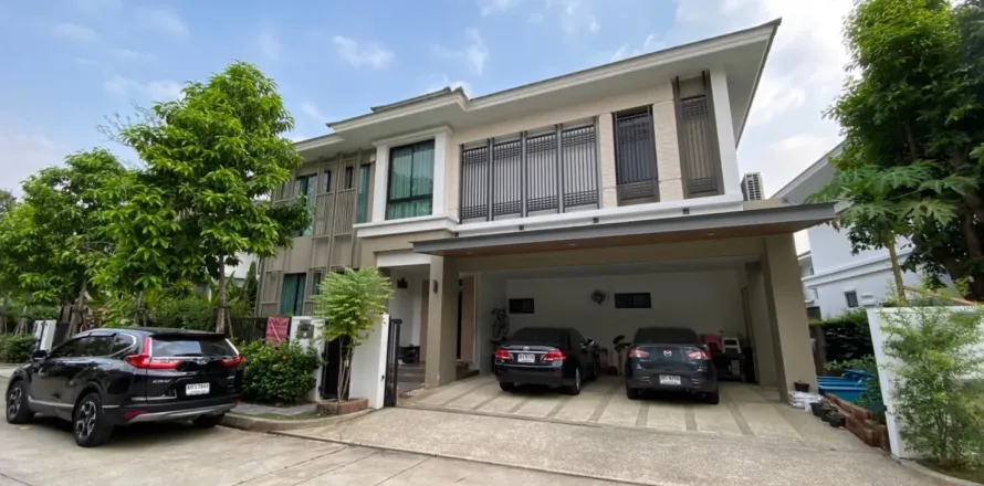 House in Phasi Charoen, Bangkok, Thailand 5 bedrooms № 161198