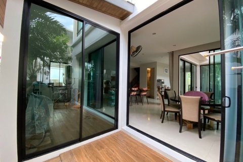 House in Phasi Charoen, Bangkok, Thailand 5 bedrooms № 161198 - photo 4