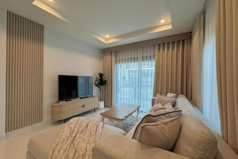 House in Phuket, Thailand 4 bedrooms № 161203 - photo 2