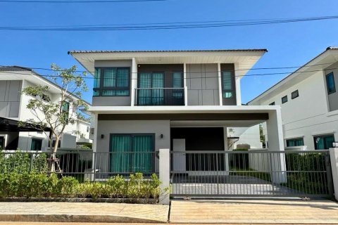 House in Phuket, Thailand 4 bedrooms № 161203