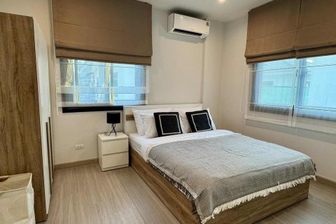 House in Phuket, Thailand 4 bedrooms № 161203 - photo 15