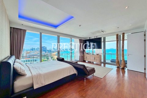 Condo in Pattaya, Thailand, 3 bedrooms № 197632 - photo 22