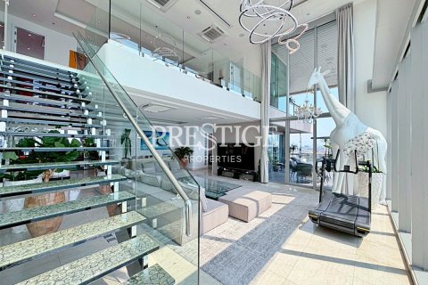 Condo in Pattaya, Thailand, 3 bedrooms № 197632 - photo 16