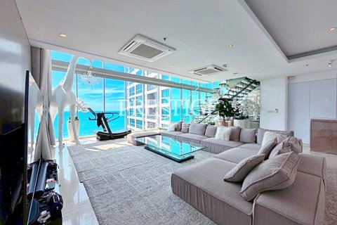 Condo in Pattaya, Thailand, 3 bedrooms № 197632 - photo 4