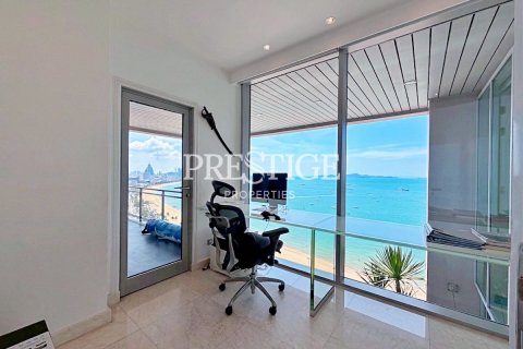 Condo in Pattaya, Thailand, 3 bedrooms № 197632 - photo 30