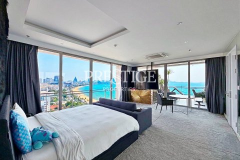 Condo in Pattaya, Thailand, 3 bedrooms № 197632 - photo 14