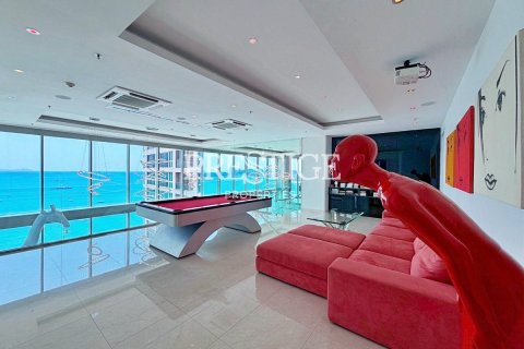 Condo in Pattaya, Thailand, 3 bedrooms № 197632 - photo 17