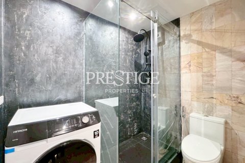 Condo in Pattaya, Thailand, 2 bedrooms № 197631 - photo 7