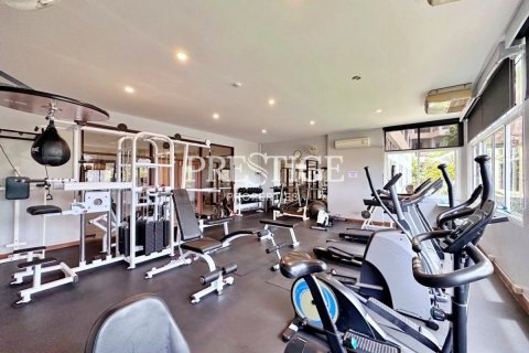 Condo in Pattaya, Thailand, 2 bedrooms № 197631 - photo 12