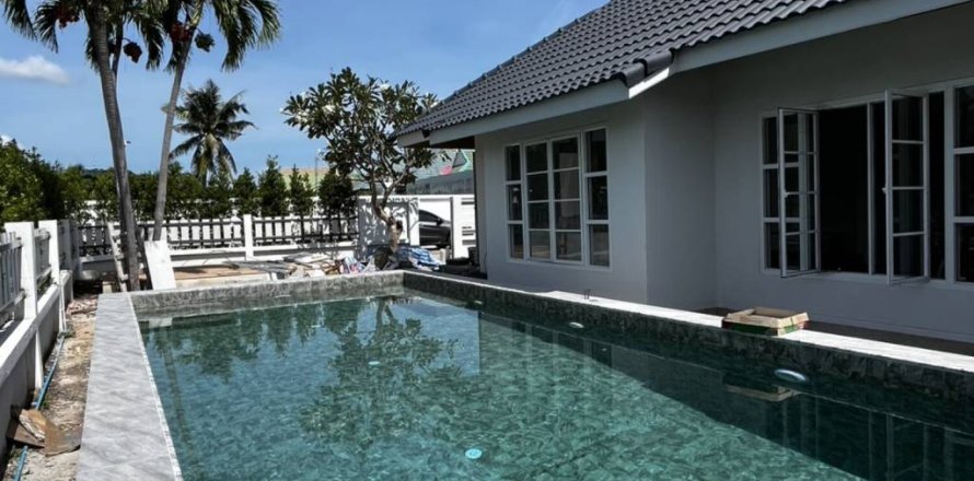 Вилла в Хуа Хине, Таиланд с 3 спальнями  № 151061