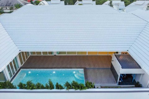 Villa in Hua Hin, Thailand 4 bedrooms № 160361