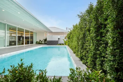 Villa in Hua Hin, Thailand 4 bedrooms № 160361 - photo 2