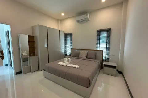 Villa in Hua Hin, Thailand 4 bedrooms № 160361 - photo 25