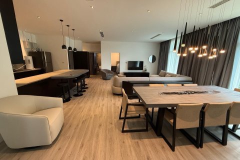 Condo à Kathu, Thaïlande, 3 chambres  № 147361 - photo 2