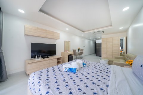 Studio dans le Condo à Kathu, Thaïlande  № 147363 - photo 5