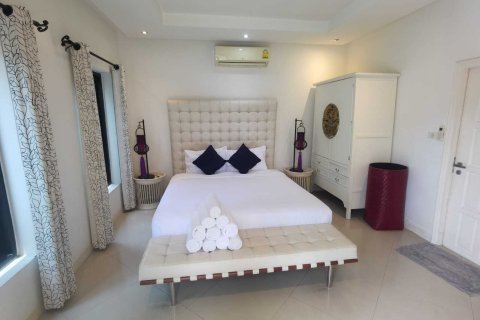 Villa in Pattaya, Thailand 3 bedrooms № 147366 - photo 6