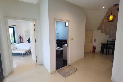Villa in Pattaya, Thailand 3 bedrooms № 147366 - photo 4