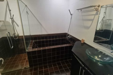 Villa in Pattaya, Thailand 3 bedrooms № 147366 - photo 22