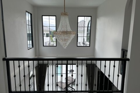 House in Mae Rim, Thailand 4 bedrooms № 147362 - photo 15