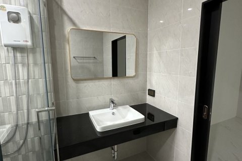 House in Mae Rim, Thailand 4 bedrooms № 147362 - photo 18