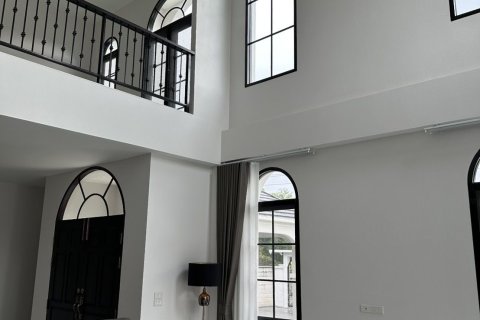 House in Mae Rim, Thailand 4 bedrooms № 147362 - photo 25