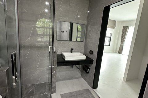 House in Mae Rim, Thailand 4 bedrooms № 147362 - photo 10