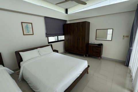 Villa in Phuket, Thailand 5 bedrooms № 135764 - photo 26