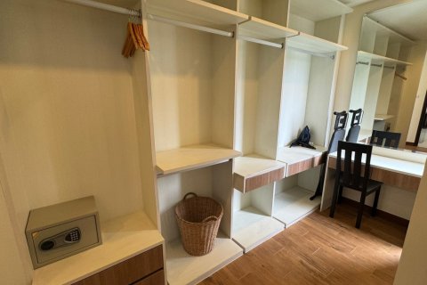 Villa in Phuket, Thailand 5 bedrooms № 135764 - photo 18