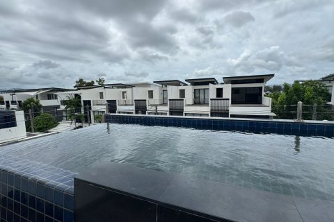Villa in Phuket, Thailand 5 bedrooms № 135764 - photo 30